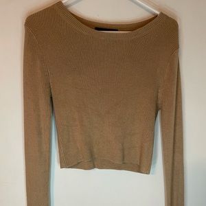 Long sleeve crop